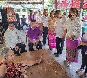 ทำบุญตักบาตร ในโครงการ “หมู่บ้านยั่งยืน” (Sustainable Village)