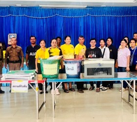 กปน.หน่วยเลือกตั้งที่ 1  เขตเลือกตั้งที่ 9 บ้านแสงทอง เข้ารับเตรียมอุปกรณ์การเลือกตั้ง